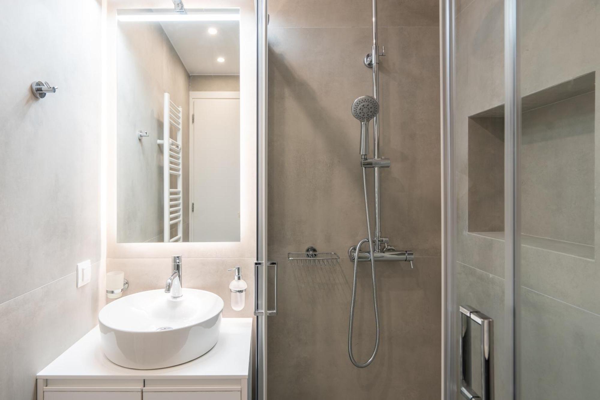 Luxury Apartment Next To The National Museum Athene Buitenkant foto