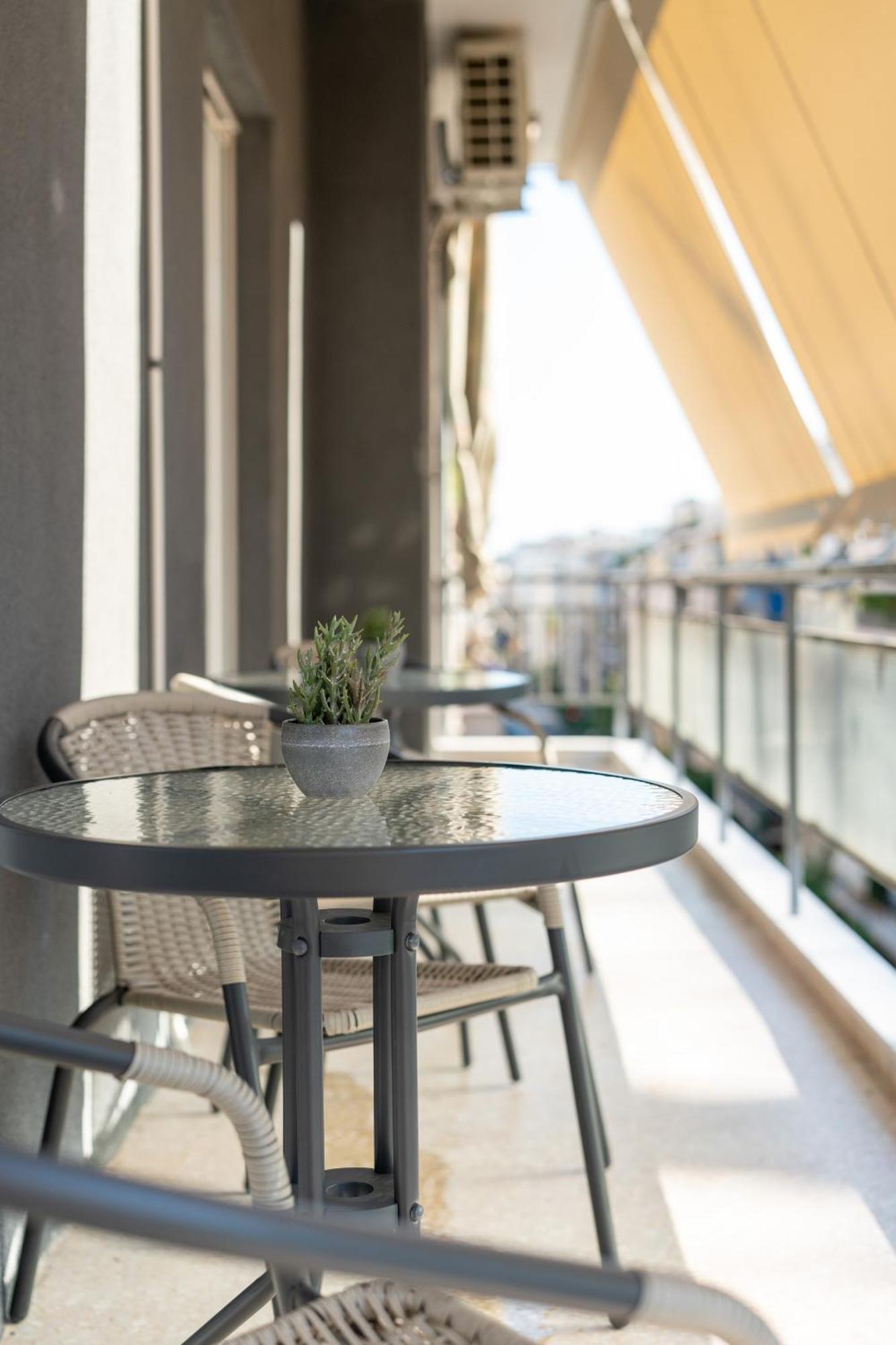 Luxury Apartment Next To The National Museum Athene Buitenkant foto